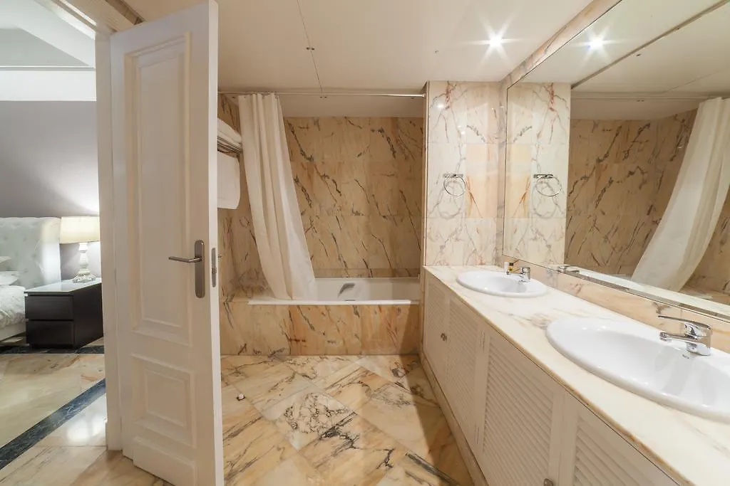 Banus Beach Apartments Marbella