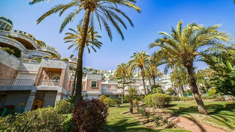 Aparthotel Banus Beach Apartments Marbella