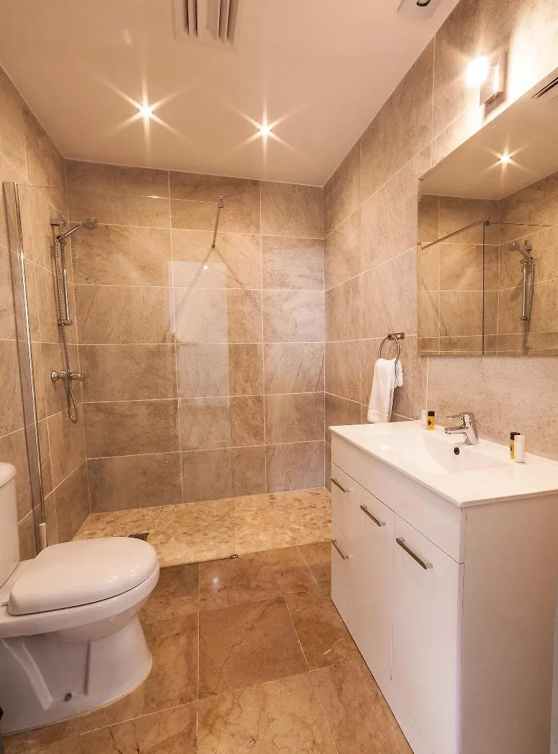 Banus Beach Apartments Marbella Apartahotel