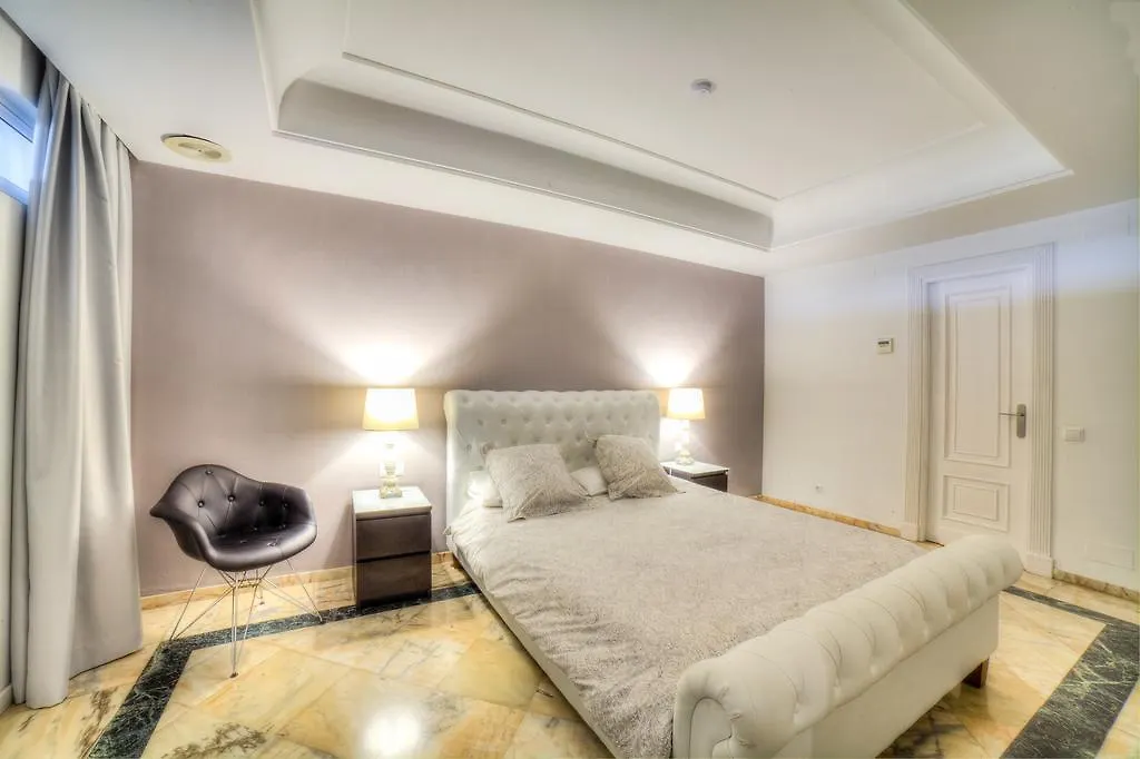 Banus Beach Apartments Marbella