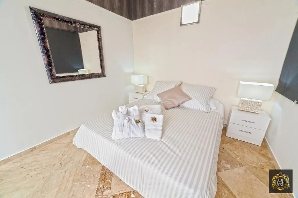 Banus Beach Apartments Marbella Aparthotel
